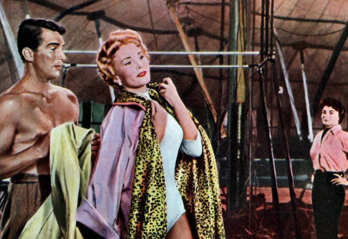 Х/ф "Цирк с тремя аренами".